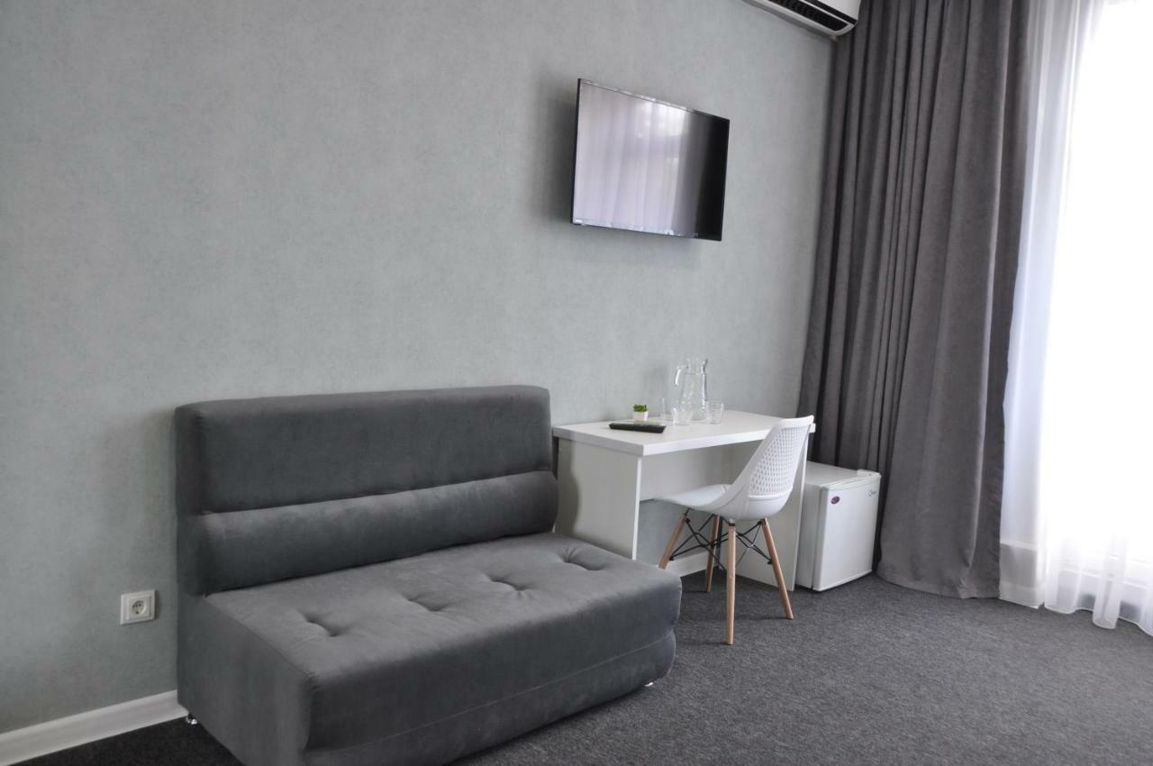 Medelean Hotel Comrat ภายนอก รูปภาพ